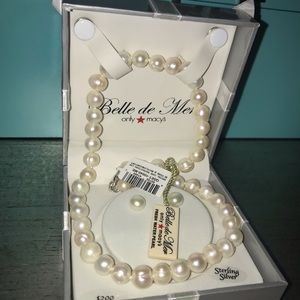 Pearl necklace & earring set